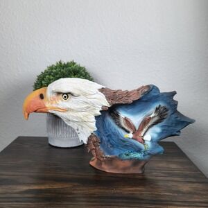 Classic Wildlife Collection Eagle Head Flying Bird Sculpture Shadowbox Statue